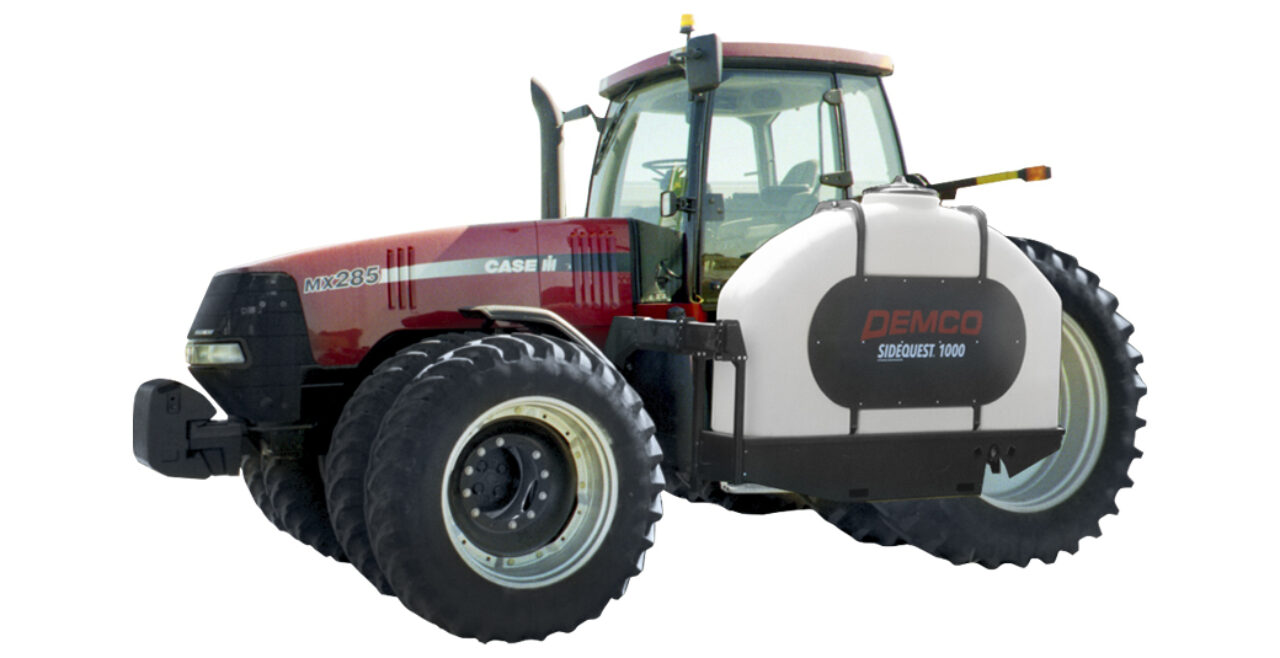 1000 gallon Sidequest mounted on CaseIH tractor